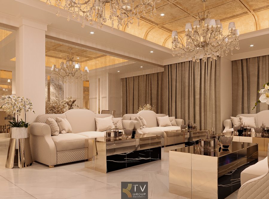 Không gian phòng VIP sang trọng với trần ánh vàng champagne, đèn chùm pha lê tinh xảo và sofa bọc nệm cao cấp. Bàn kính ánh kim cùng ánh sáng dịu tạo nên trải nghiệm tiếp khách đẳng cấp, ấm cúng và thượng lưu. 1
