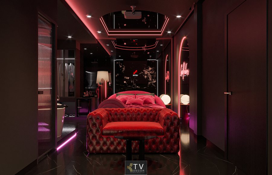 Hệ thống ánh sáng phản chiếu khắp phòng tạo hiệu ứng lung linh phù hợp không gian tình yêu. 