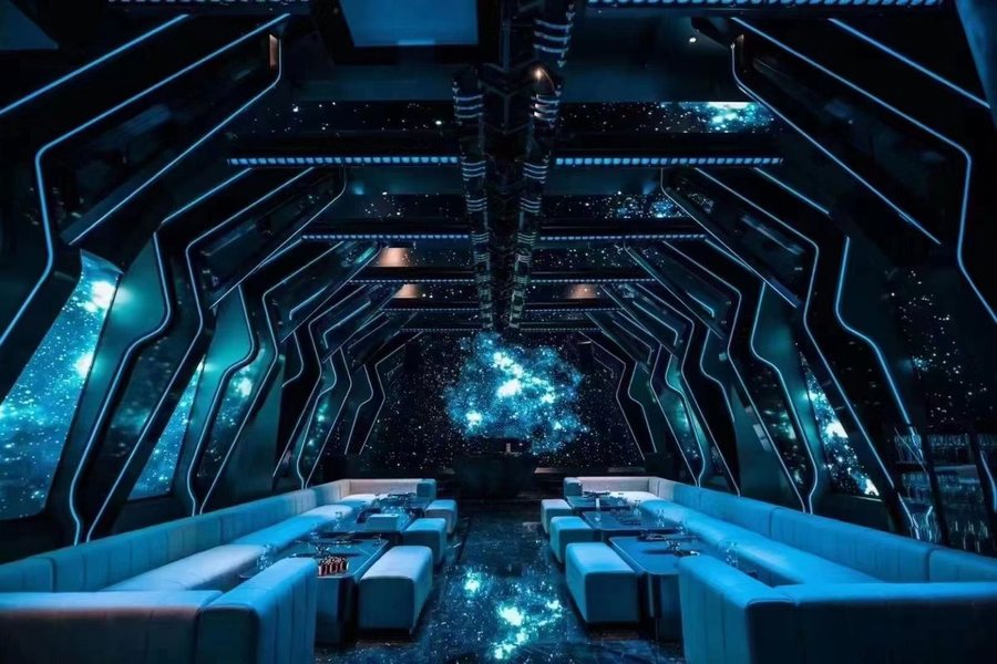Thiết kế thi công karaoke tại Bình Phước phong cách không gian vũ trụ với hiệu ứng LED giả lập hiện đại