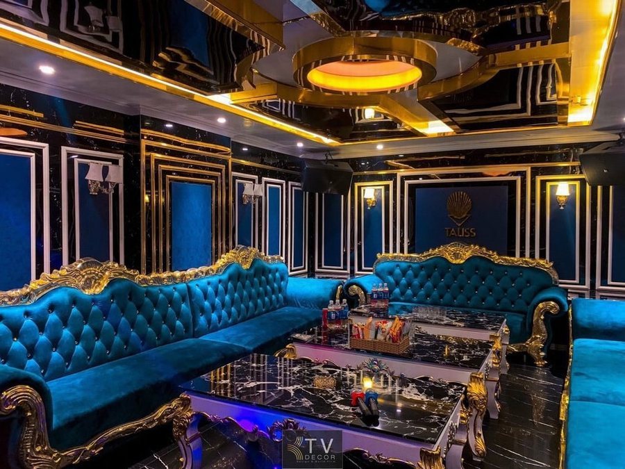 Dịch vụ thiết kế thi công KTV Karaoke tại Cần Thơ – phong cách phi thuyền không gian độc đáo, ánh sáng LED hiện đại, nội thất sang trọng và đẳng cấp.