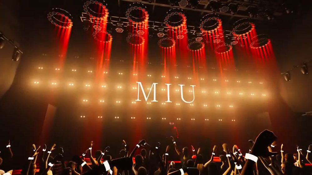 Thi công Nightclub trọn gói với hệ thống ánh sáng sân khấu đạt tiêu chuẩn quốc tế Thiết kế không gian Bar EDM đẳng cấp tối ưu trải nghiệm âm nhạc điện tử và giải trí ban đêm 