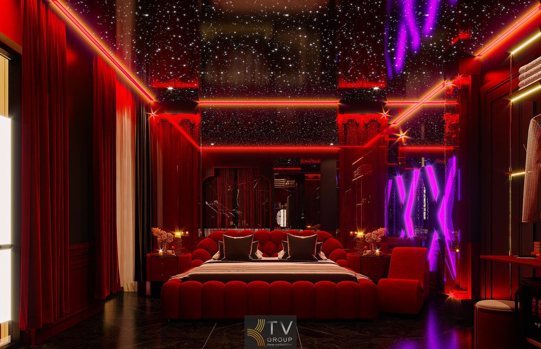 Thiết kế phòng khách sạn với giường trung tâm, ánh sáng đa sắc và bố trí khoa học giúp tối ưu công năng và trải nghiệm sử dụng 