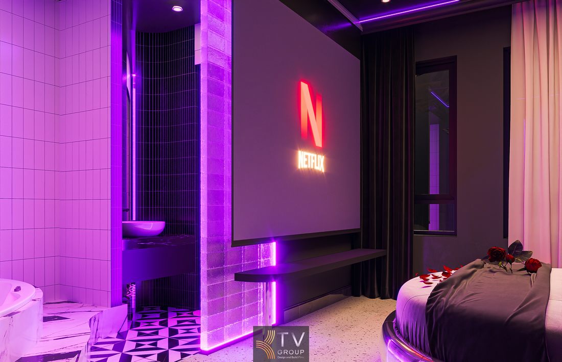 Phòng khách sạn concept ánh sáng nghệ thuật với hệ LED chạy viền, trần in bầu trời sao và nội thất hiện đại, phù hợp xu hướng thiết kế trải nghiệm mới 