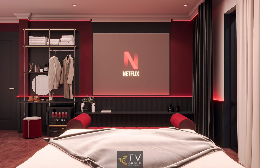 Thiết kế nội thất phòng khách sạn tân cổ điển với đầu giường chạm khắc, ghế dài cuối giường và hệ ánh sáng gián tiếp tạo chiều sâu 