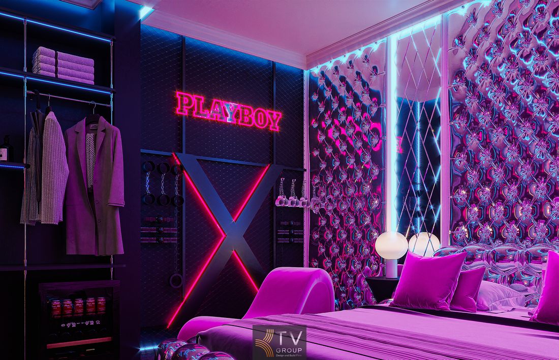 Không gian khách sạn phong cách tương lai với ánh sáng LED đa lớp, vật liệu kim loại sáng bóng, sàn phản chiếu và nội thất hiện đại tạo nên tổng thể ấn tượng và khác biệt.