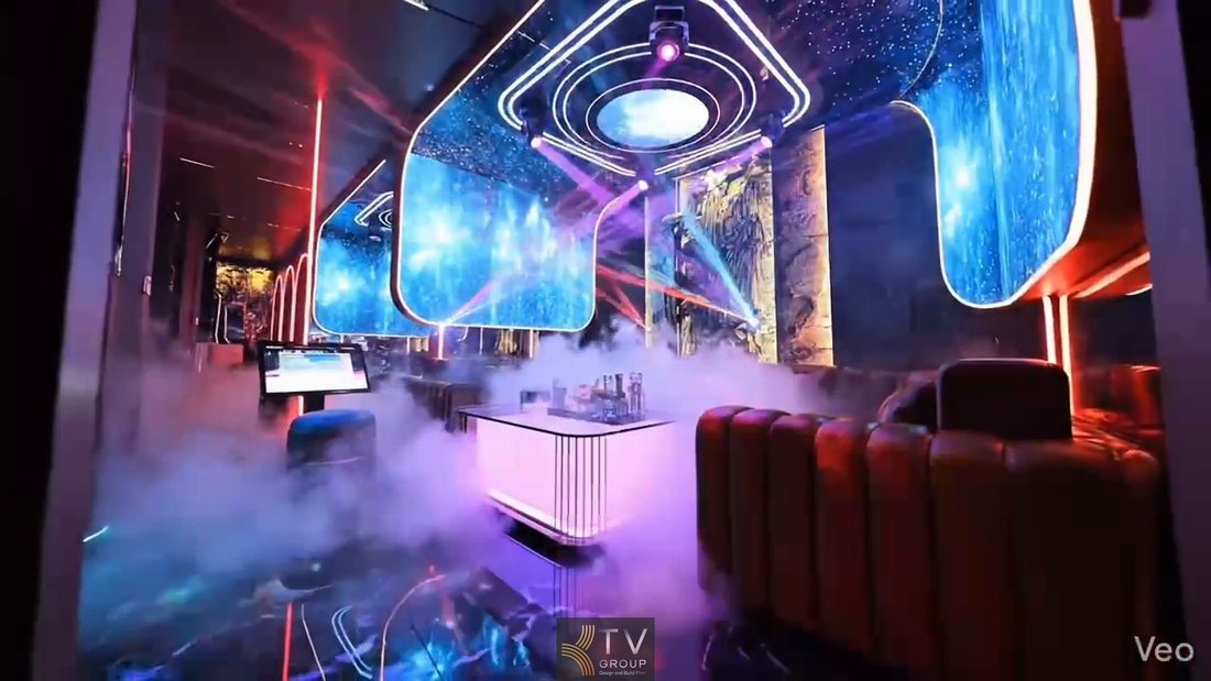 Mẫu thiết kế thi công phòng karaoke VIP Galaxy LED 5D cao cấp hướng đến trải nghiệm thị giác ấn tượng, ánh sáng chuyển động theo nhạc, nội thất sang trọng và cấu hình kỹ thuật phù hợp mô hình KTV cao cấp, lounge karaoke tại TP.HCM. 