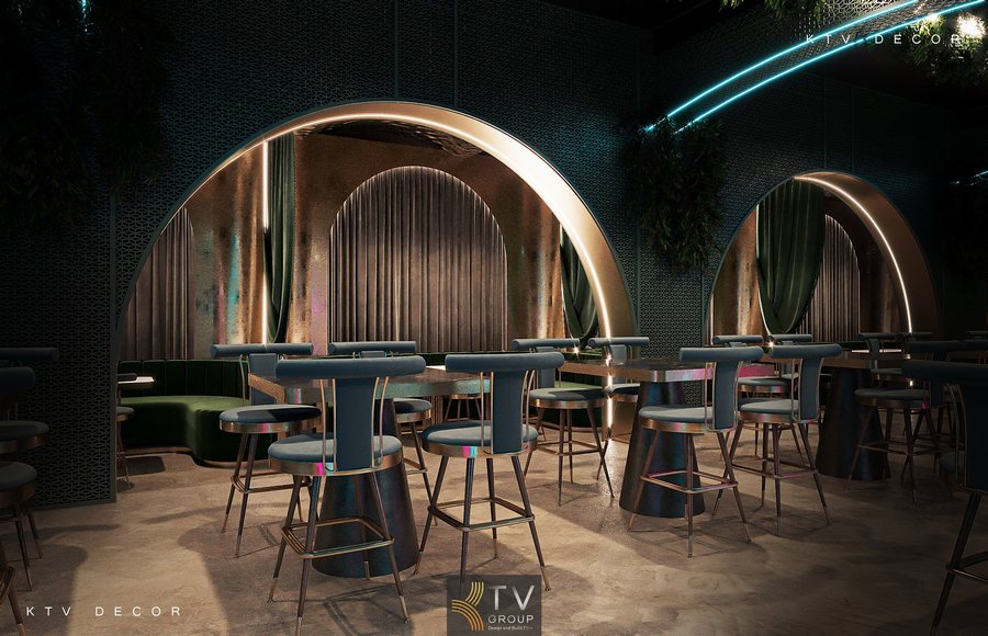 Thiết kế thi công nhà hàng Lounge Beer Garden phong cách hiện đại với hệ thống đèn LED xanh chạy line nổi bật, tạo không gian chill sang trọng thu hút giới trẻ. 