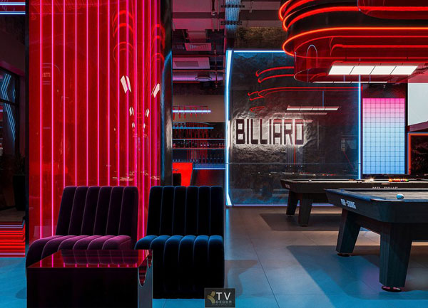 Thiết kế Club BiDa hiện đại với bảng hiệu chữ nổi BILLIARD